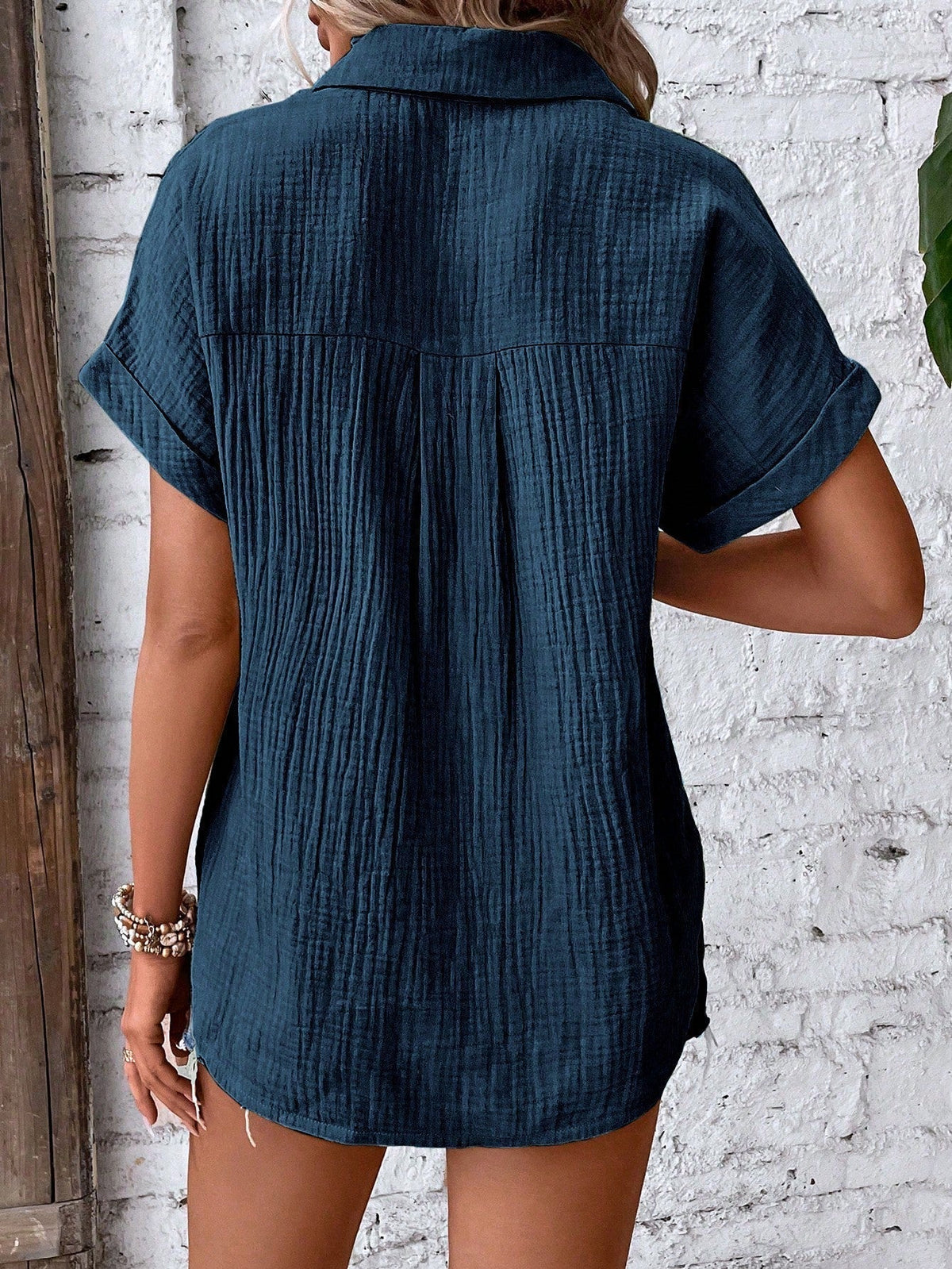 Lara - Blouse Aérienne Élégante